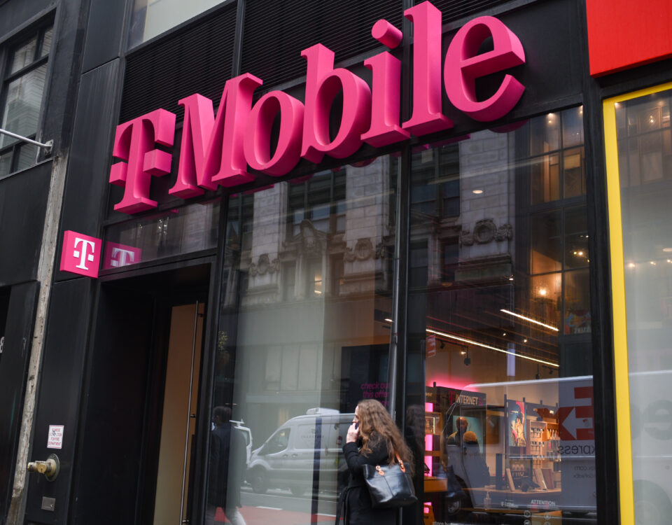 Market Pulse: T-Mobile Struggles, Alphabet Thrives, and Intel Faces Uncertainty