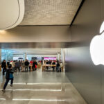 Navigating Today's Market: Stock Insights & Forecasts for Tech Giants