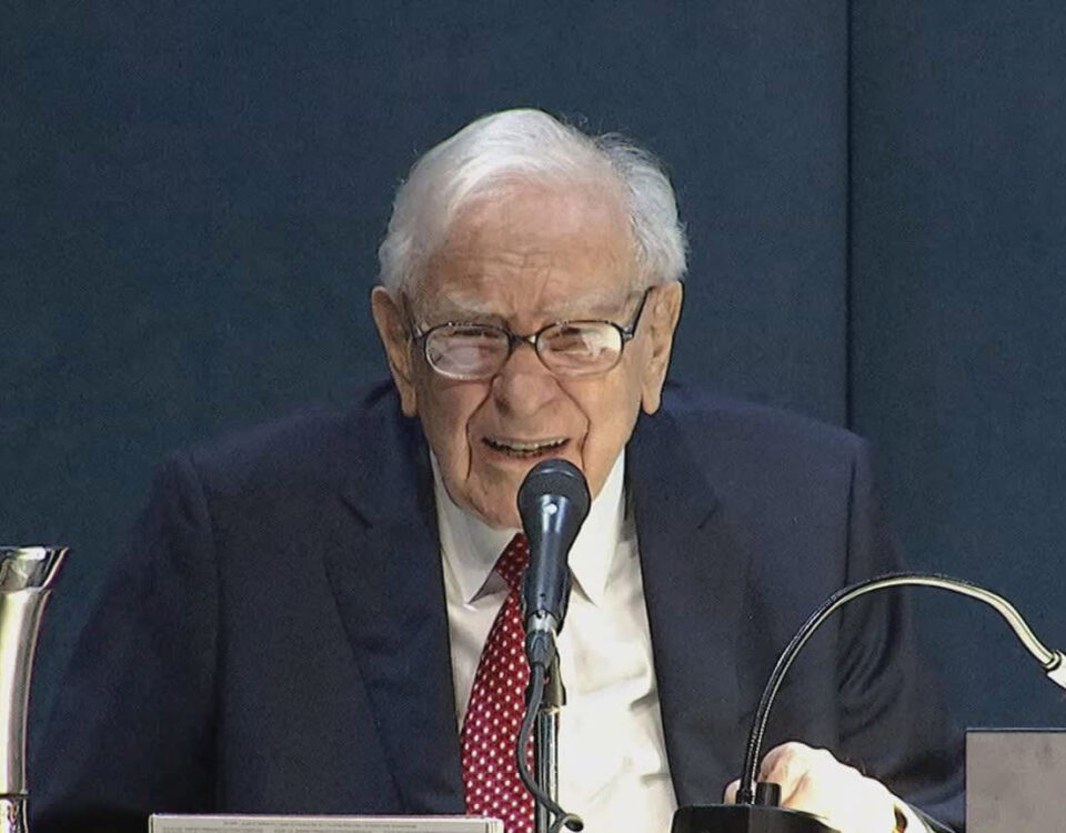 Warren Buffett on Trade: Why Tariffs Are a Recipe for Economic Turbulence